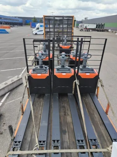 Vollebregt Vorkheftrucks 11680